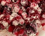 A picture of step 3 of Spelt Plumcake with Greek Yogurt and Berries.