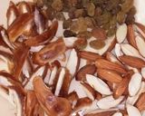 A picture of step 1 of Special fruits chaat.