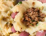 A picture of step 2 of Stuffed Potato bombs.