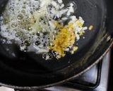 पिझ्झा (Pizza recipe in marathi) रेसिपी स्टेप 2 फोटो 