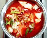 รูปขั้นตอนการทำที่ 2 ของ ซุปกิมจิ / กิมชิจิเก /คิมชีจีแก Kimchi Jjigae (สูตรนี้รับประกันความอร่อย)