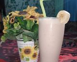 Foto langkah ke 3 dari resep Strawberry banana mocktail.