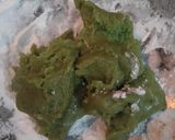Foto langkah ke 4 dari resep Mochi pandan isi kacang.
