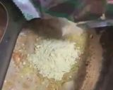 A picture of step 2 of Instant Vegetable Noodle soup.