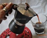 عکس مرحله 1 از دستور طرز تهیه قهوه با قهوه جوش گازی