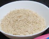 शेवया गाजर कस्टर्ड डेझर्ट (Vermicelli Carrot Custard Dessert Recipe In Marathi) रेसिपी स्टेप 1 फोटो 