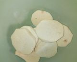 A picture of step 1 of Fried yam.