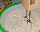 Foto langkah ke 1 dari resep Bolu kukus ubi ungu.