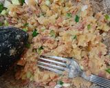 Foto langkah ke 3 dari resep Perkedel kentang kornet.