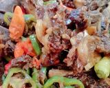 Foto langkah ke 6 dari resep Oseng iga cabe gendot.