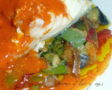 Foto del paso 7 de la receta: Bacalao confitado sobre pisto manchego con pil pil rojo