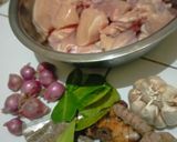 Foto langkah ke 1 dari resep Ayam goreng serundeng.