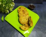 A picture of step 1 of Matar kachori.