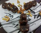 स्वीट खजूर बर्फी (sweet khajur barfi recipe in Hindi) रेसिपी चरण 4 फोटो