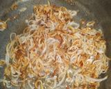 A picture of step 4 of Chicken qorma aloo.