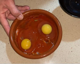 Foto del paso 3 de la receta: Cazuelitas de huevos
