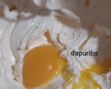 Foto langkah ke 2 dari resep Marmer Cake.