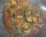 A picture of step 2 of Prawns masala.