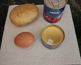 Foto del paso 1 de la receta: Aliño de patatas con pimientos y atún