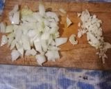 Foto langkah ke 1 dari resep Mie Topping Jamur Saus Spaghetti.