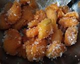 A picture of step 2 of Apricot jam.