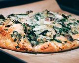 Une image de l'étape 10 de Pizza moelleuse épinards champignon et mozzarella.