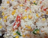 Foto langkah ke 5 dari resep Nasi Goreng Pelangi Ikan Cakalang.