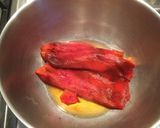Foto del passaggio 2 della ricetta Crema di peperoni alla fiamma