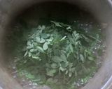 Foto langkah ke 2 dari resep Sayur rebung daun kelor.