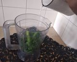 A picture of step 6 of Green Singaporiean Rice.