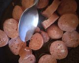 Foto del paso 2 de la receta: Chorizo con huevo