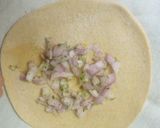 A picture of step 2 of Onion Parantha.