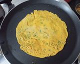 A picture of step 6 of Paneer Stuffed Besan Chilla.