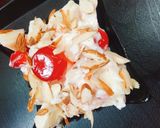 A picture of step 3 of Loaded apple mayo salad with almonds.