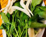 Hình bước làm 3 của món Lẩu gà lá é (Chef Bi)