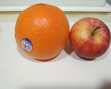 Foto langkah ke 1 dari resep Jus Apel & Jeruk Sunkist.