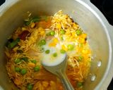 कॉर्न-मटार पुलाव (Corn Matar Pulao Recipe In Marathi) रेसिपी स्टेप 3 फोटो