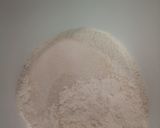 A picture of step 1 of Strawberry crepes.