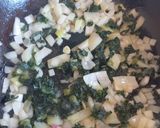 Foto del paso 3 de la receta: Arroz integral vegano con kale y cebolla