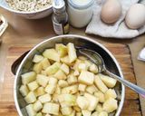 Hình bước làm 1 của món Bánh táo quế yến mạch (Apple cinamon oat bread)