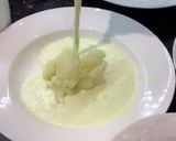 A picture of step 4 of Chilled cucumber, cauliflower and ginger cold soup.