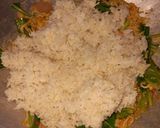 Foto langkah ke 5 dari resep Nasi Goreng Mawut.