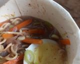Foto langkah ke 7 dari resep Mie Instan Kuah Coklat.