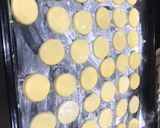 Foto del paso 5 de la receta: Alfajores de maicena con coco 🥥 o bañados de chocolate 🍫
