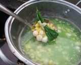 Hình bước làm 7 của món Chè bắp lá dứa🌽🌽bột năng