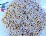 A picture of step 4 of Green chilli Salan with fried rice.