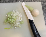 Foto del paso 1 de la receta: Macarrones con calabacín y tomate