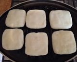 Foto del paso 4 de la receta: Cuadraditos de Yuca Rellenos con Queso