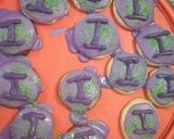 Foto del paso 7 de la receta: Galletas de vainilla con glaseado de azúcar impalpable y granas