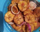 A picture of step 3 of Plantain fritata.